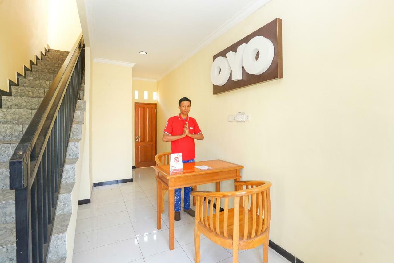 Oyo 522 Majapahit Homestay Syariah 2 Banyuwangi  Exterior photo