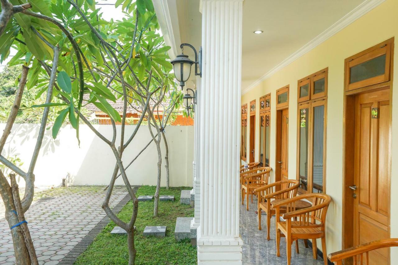 Oyo 522 Majapahit Homestay Syariah 2 Banyuwangi  Exterior photo