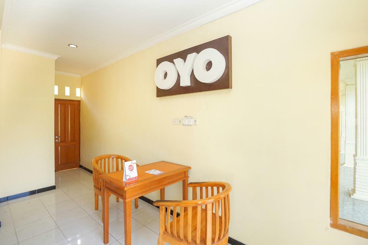 Oyo 522 Majapahit Homestay Syariah 2 Banyuwangi  Exterior photo