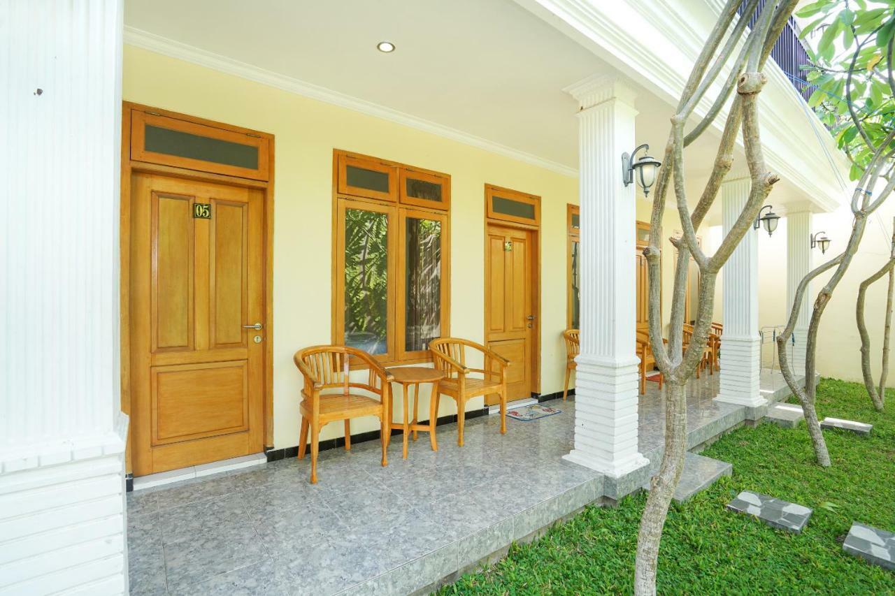 Oyo 522 Majapahit Homestay Syariah 2 Banyuwangi  Exterior photo